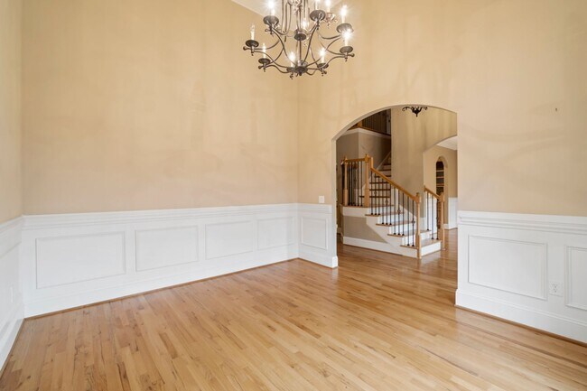 Building Photo - 137 Northington Woods Dr