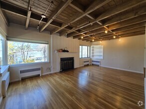 Building Photo - 4557 Trinity Dr