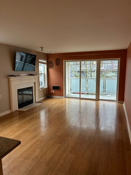 Primary Photo - 2250 NW 58th St