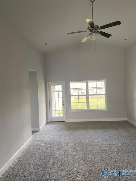 Building Photo - 121 Sorrelweed Dr