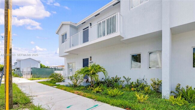 Building Photo - 18390 SW 103rd Ct