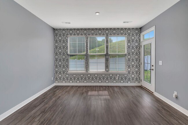 Building Photo - 393 S Downs Cir