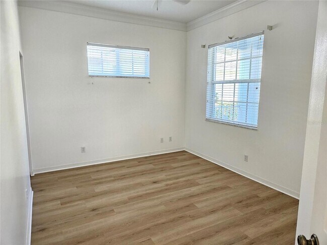 Building Photo - 835 Chalmers Dr