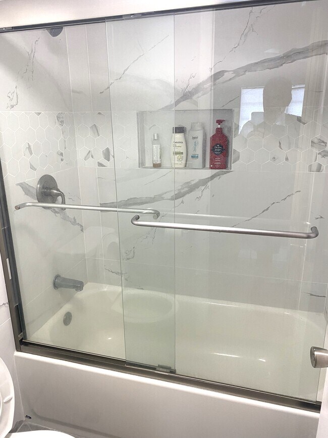 Master Bathroom - 178 Lake Frances Dr