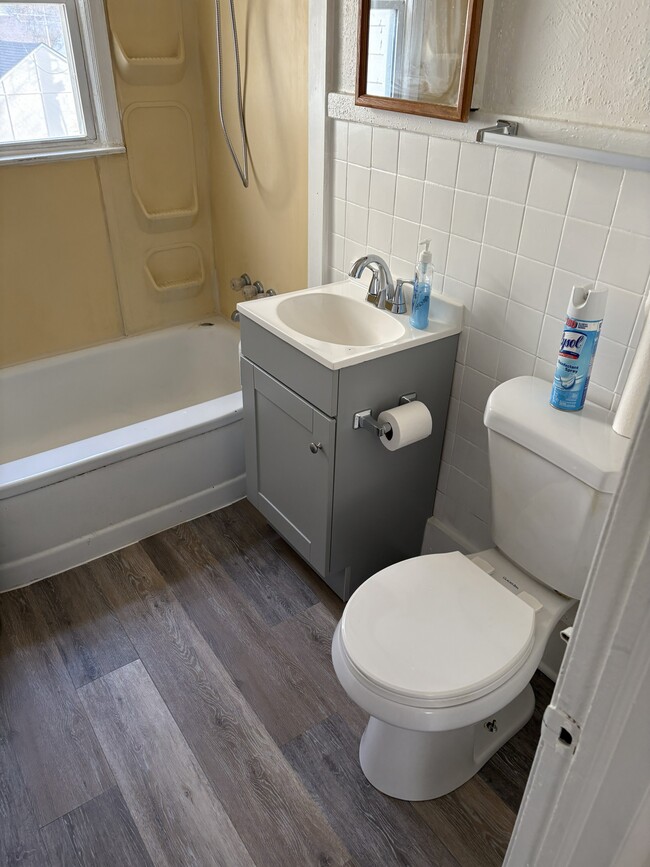 Building Photo - 3333 Norton Ave