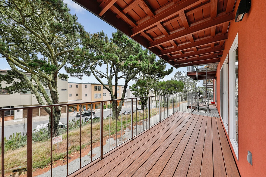 Building Photo - 67 Parkridge Dr