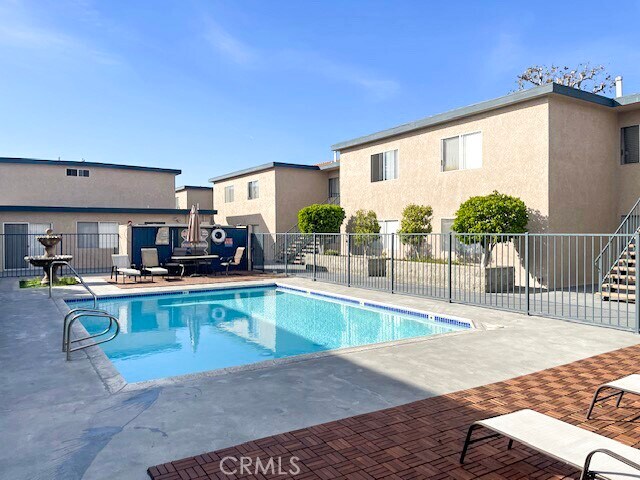 Building Photo - 13535 Yukon Ave