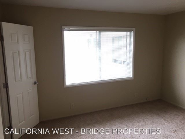 Building Photo - 2 br, 1 bath Apartment - 284 N. Chorro