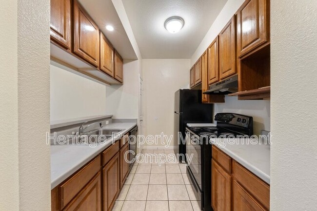 Building Photo - 518 Dukeway Dr