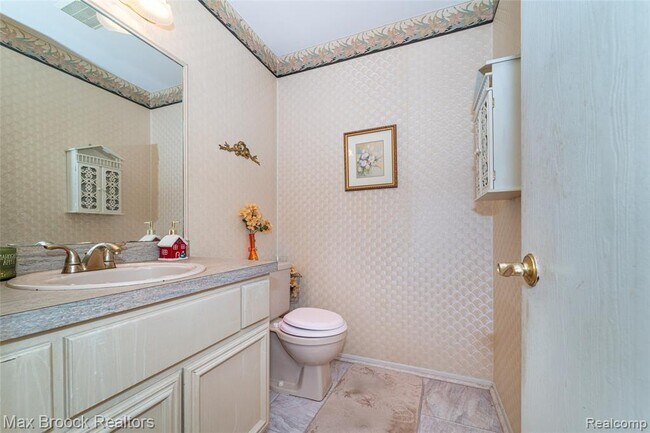 Building Photo - 862 Yorktown Ct