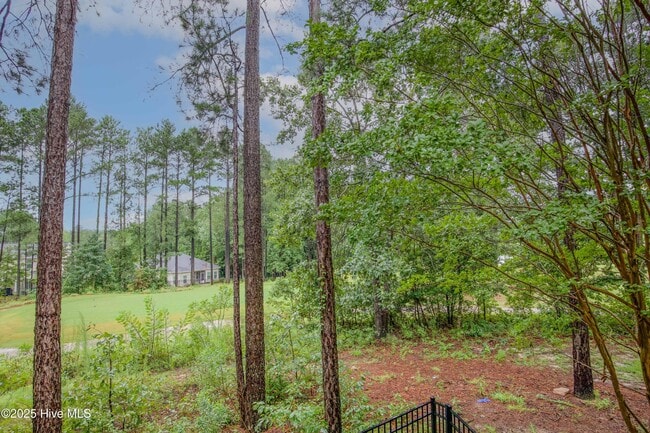 Building Photo - 104 Pine Hawk Dr