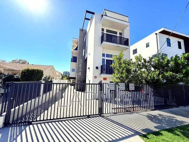 Building Photo - 3414 London St