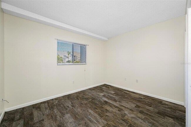 Building Photo - 828 Bahia Del Sol Dr