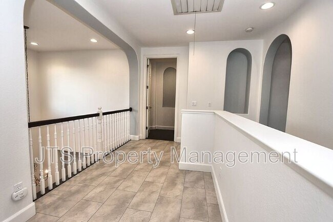 Building Photo - 5602 Jerry Litell Way