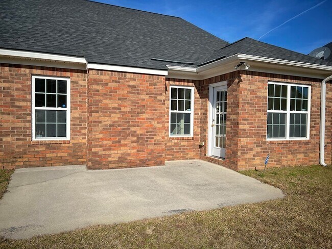 Building Photo - 113 Dozier Dr