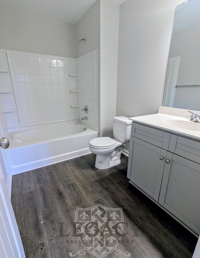 Building Photo - 730 Pippin Dr