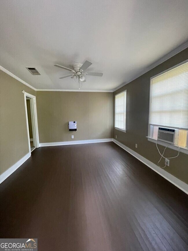 Building Photo - 312 Duncan St