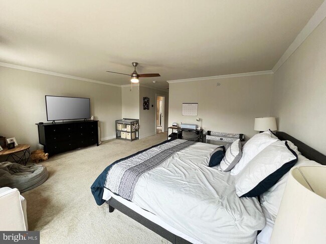 Building Photo - 405 Redbud Ln