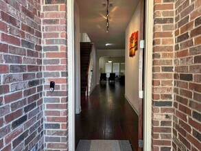 Building Photo - Walsh Trails Beautiful Home