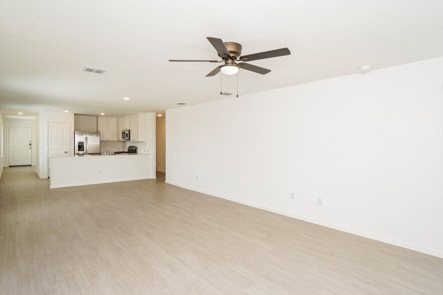 Building Photo - 10051 Mather Way