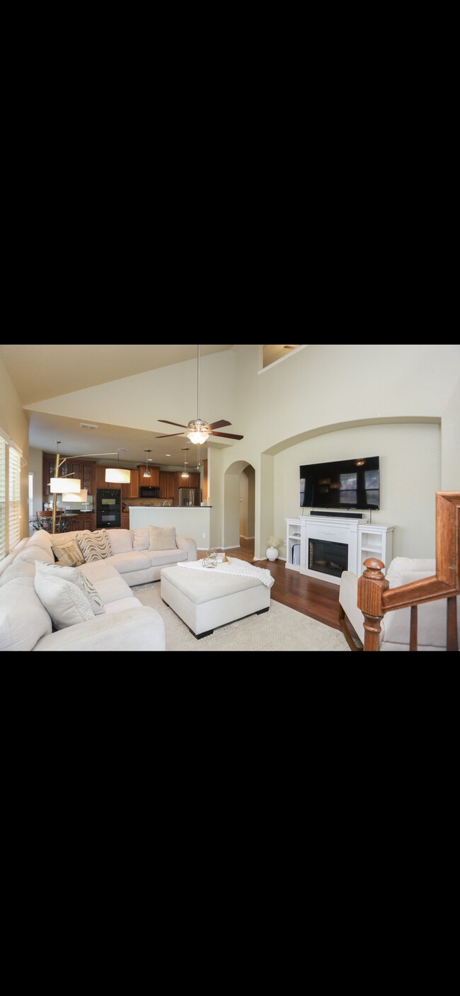 Building Photo - 14423 Devout