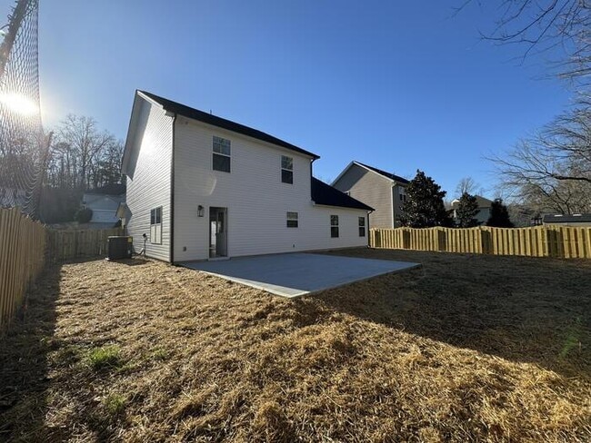 Building Photo - 2128 Middlebridge Ct