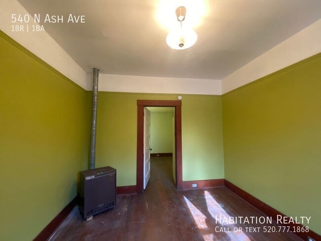 Primary Photo - 540 N Ash Ave