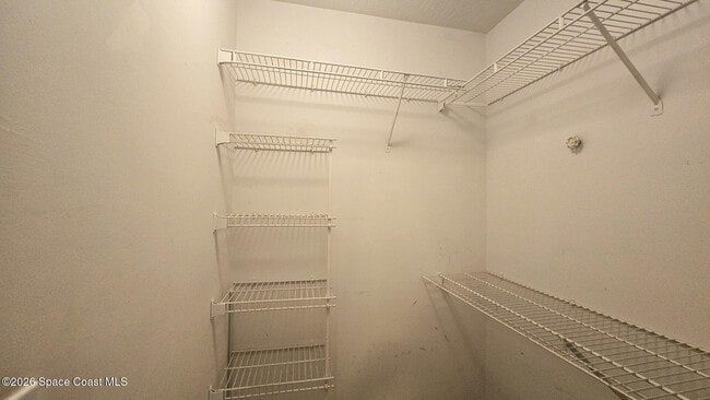 Building Photo - 7667 N Wickham Rd