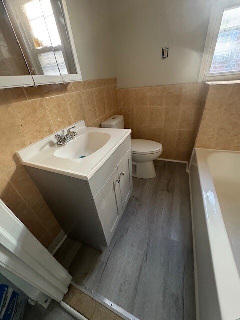 Building Photo - 5 E 24th St