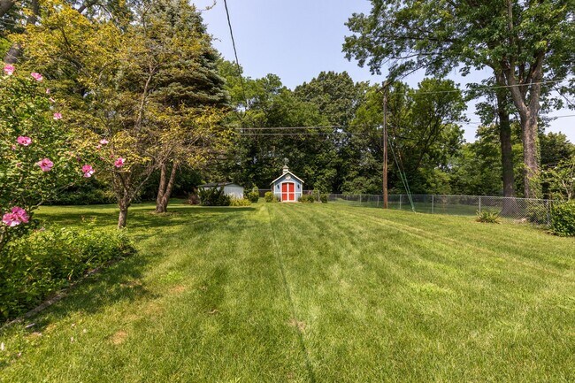 Building Photo - 2BD/2BATH Rockhill Home!