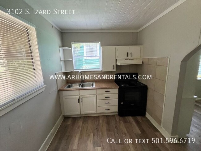 Building Photo - 3102 S Izard St