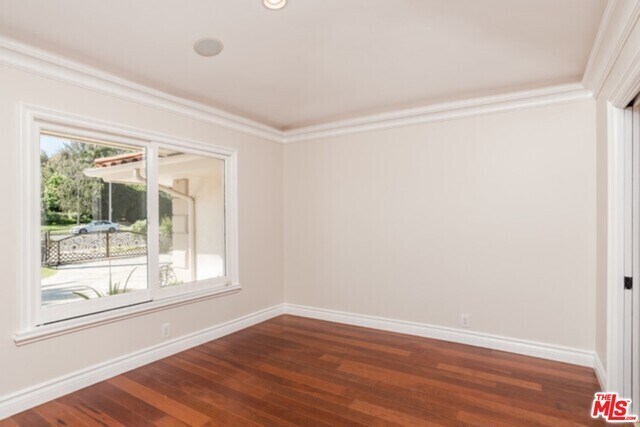 Building Photo - 402 Marguerita Ave
