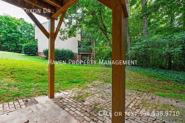 Building Photo - 5935 Dixon Dr