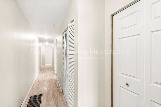 Building Photo - 55 W Fall Creek Pkwy S Dr
