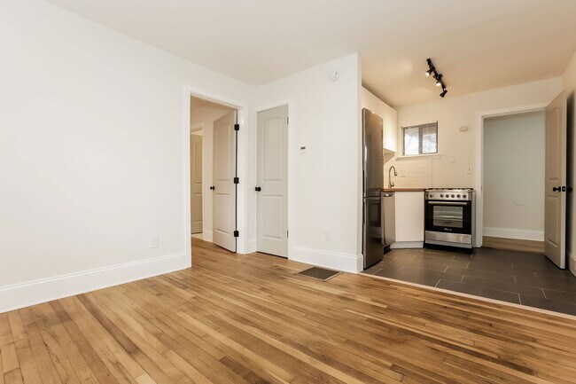 Building Photo - 755 St Charles Ave NE