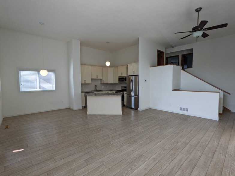 Building Photo - 248 6th Street Northeast