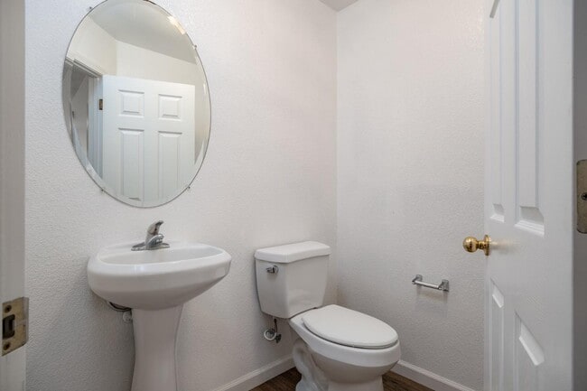 Building Photo - Morgan Manor Apartments