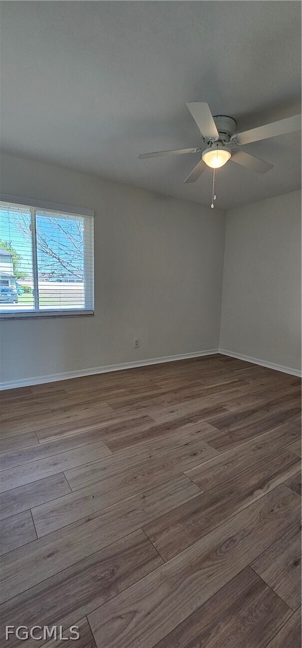 Building Photo - 420 SE 15th Terrace