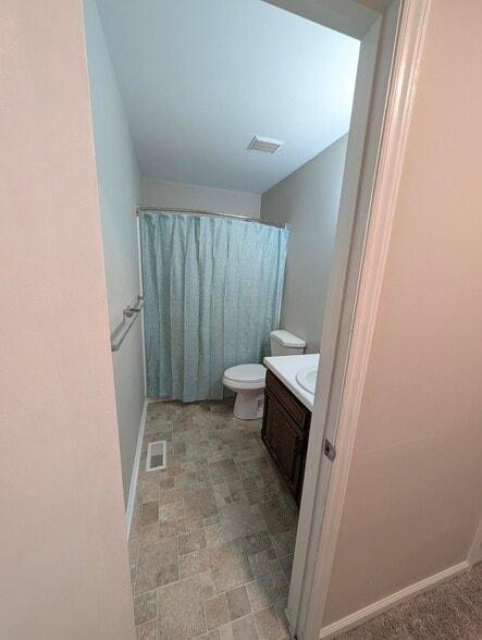 Building Photo - 733 Branniff Dr