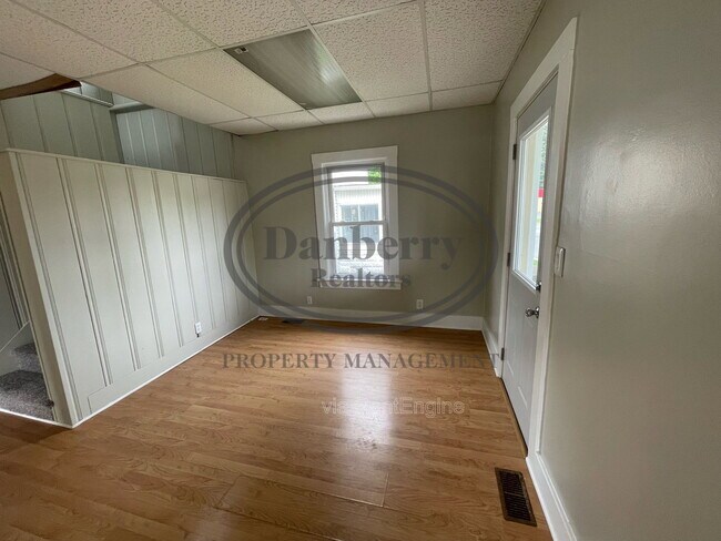 Building Photo - 931 Tiffin Ave