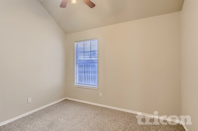 Building Photo - 612 W Andersonville Ln