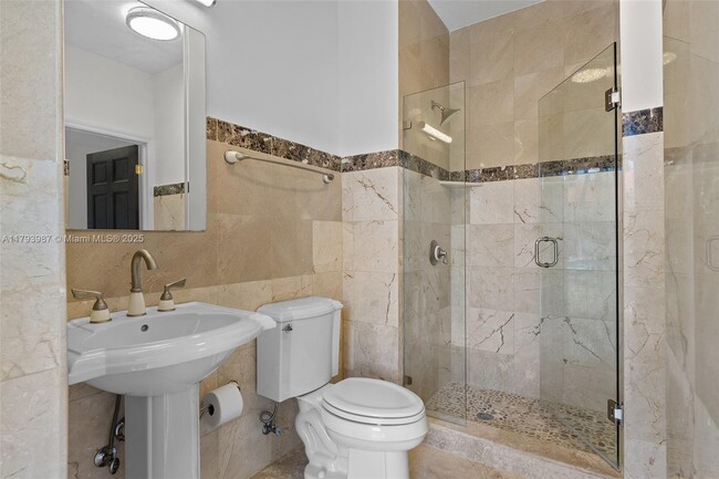 Building Photo - 9400 SW 93rd Ct