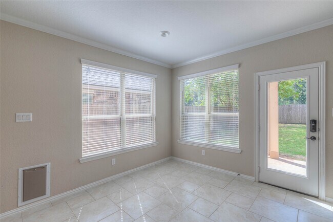Building Photo - 2259 Golden Laurel Dr