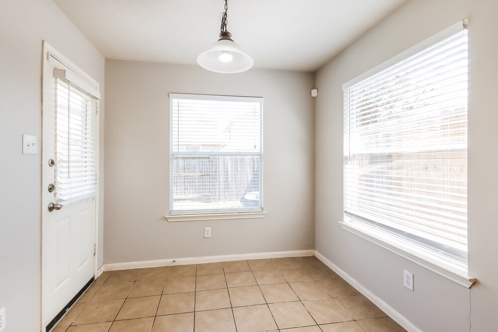 Building Photo - 10834 Waterfern Ct
