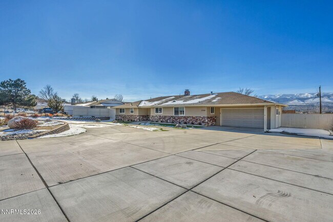 Building Photo - 13785 Kewanna Trail