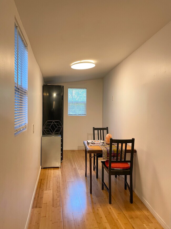 Building Photo - 126 Hackett Pl