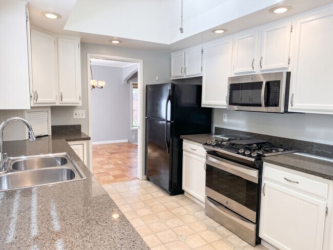 Building Photo - 3622 Citrus Ave