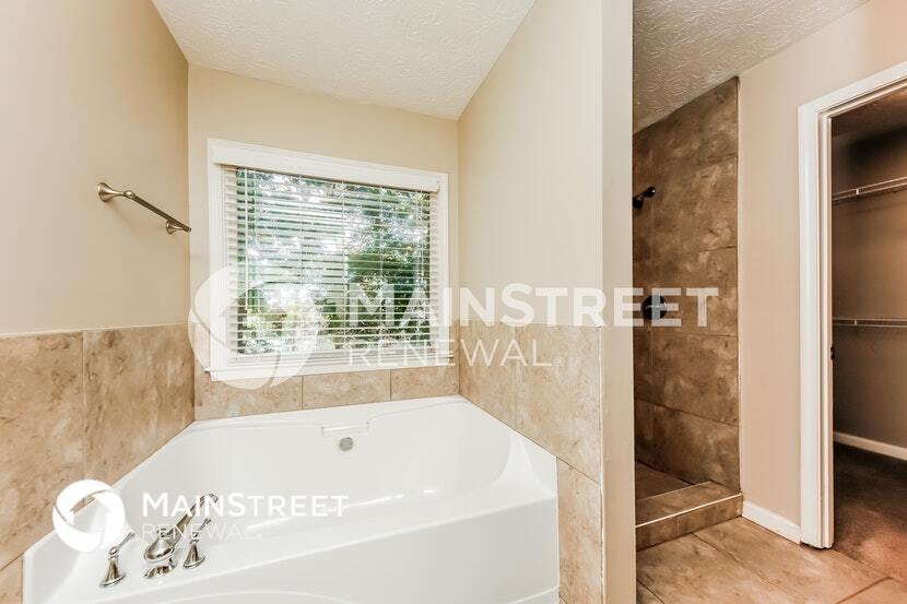Building Photo - 332 Victorian Cir