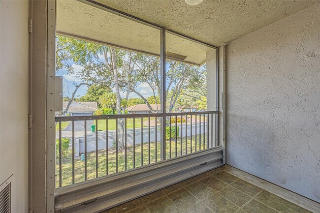 Building Photo - 9541 SW 1st Ct