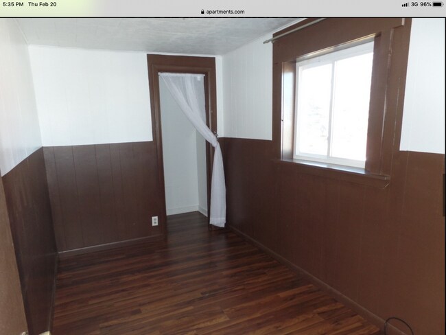 Building Photo - 9687 Main St